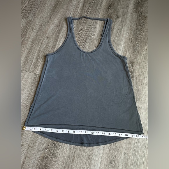 lululemon sports top - Picture 6 of 10